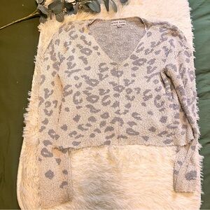 *2 for $20* Knox Rose distressed crop leopard print sweater